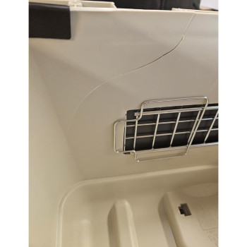 Kaste VAGABOND L 81x56x59cm BROKAS (Įskilęs)